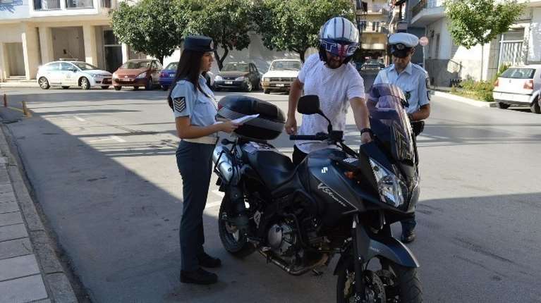 Δυτική Ελλάδα: Στην πρώτη 5άδα των παραβάσεων πανελλαδικά για τη μη χρήση κράνους, έχουν βεβαιωθεί 2.574 μέσα σε 11 εβδομάδες