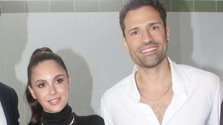 Κωνσταντίνος Αργυρός &amp; Αλεξάνδρα Νίκα: Ο ιδιαίτερος χριστουγεννιάτικος διάκοσμος του σπιτιού τους για χάρη του Βασίλη τους