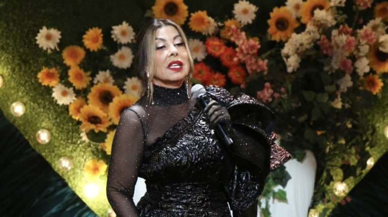 Η Άντζελα Δημητρίου μπέρδεψε Ελληνίδα τραγουδίστρια με άλλη - Η αντίδρασή της όταν κατάλαβε το λάθος της