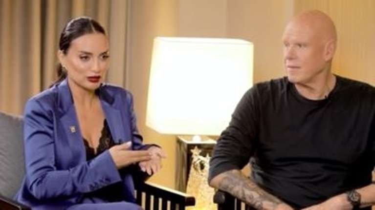 Ελπίδα Ιακωβίδου: "Δε θέλω να πάω κάπου, γιατί είμαι η σύζυγος του Καλημέρη"