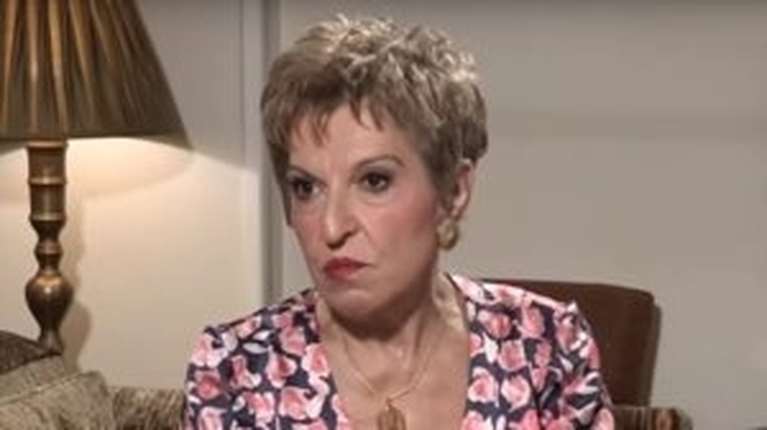 Ιωάννα Μάνδρου: &quot;Με ενόχλησε και με στεναχώρησε - Aπό μένα δεν είχε κανέναν κίνδυνο η Κανδύλη&quot;