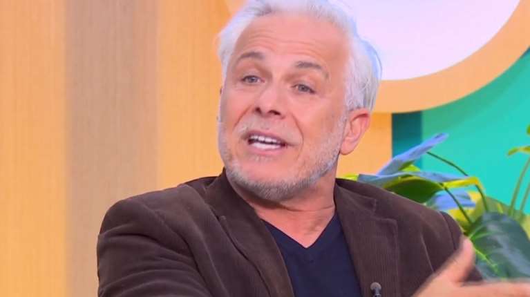 Χάρης Χριστόπουλος για ψυχοσωματικά: &quot;Παραλύω και νιώθω βαρύς, πονάει το σώμα μου  και κρατιέμαι τοίχο τοίχο&quot;