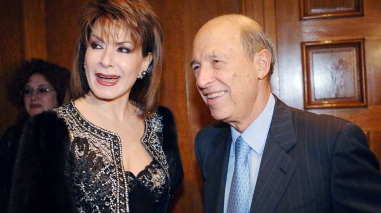 Kώστας Σημίτης: &quot;Τον αποχαιρετώ με μεγάλο σεβασμό - Με τίμησε&quot; - Η δήλωση της Γιάννας Αγγελοπούλου