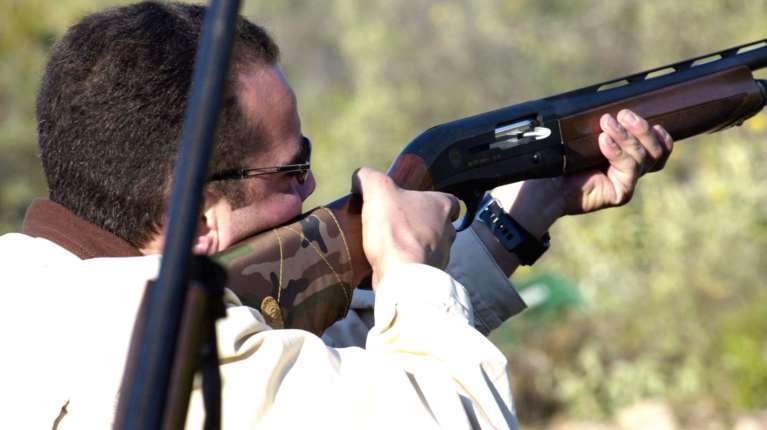 Κάτοικοι της Πολιτείας καταγγέλλουν ότι  εμφανίστηκαν κυνηγοί στο περιαστικό δάσος- &quot;Θα θρηνήσουμε θύματα&quot;