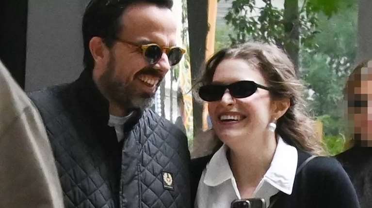 Full in love η Καλλιόπη Χάσκα: Η πρωταγωνίστρια του &quot;Grand Hotel&quot; χέρι - χέρι με τον σύντροφό της στο Κολωνάκι