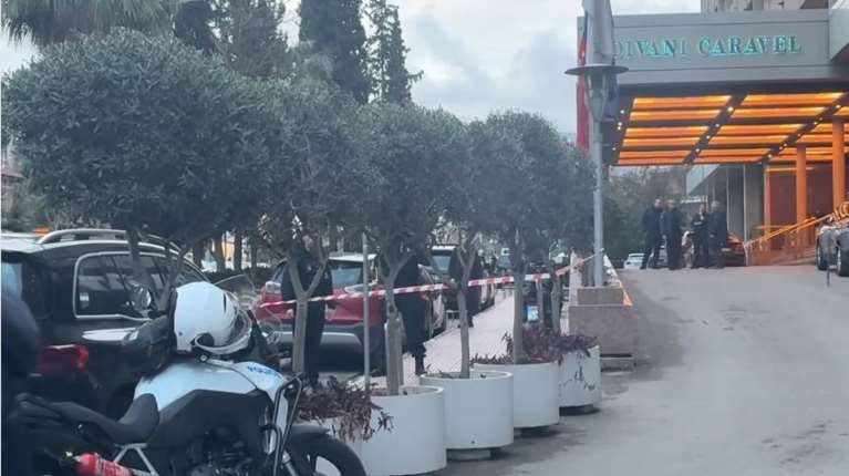 Τηλεφώνημα για βόμβα στο ξενοδοχείο Divani Caravel στο κέντρο της Αθήνας - Οι πρώτες πληροφορίες
