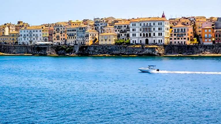 Ποια ελληνικά νησιά κέρδισαν το ενδιαφέρον στο Travel &amp; Adventure Show στη Νέα Υόρκη