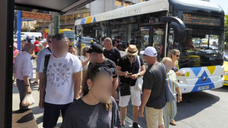 Kαύσωνας: Έκτακτα μέτρα για τους εργαζόμενους στον ιδιωτικό τομέα για την Τρίτη - Ποιους αφορούν