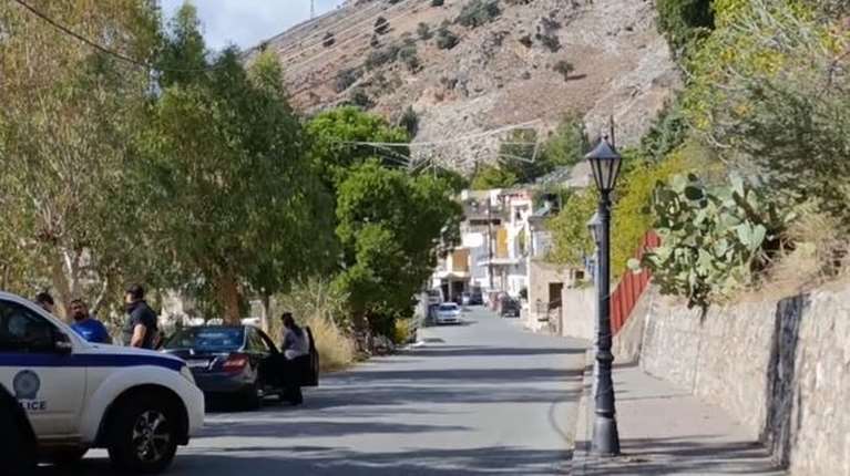 Βορίζια: &quot;Πήρα την αστυνομία για να έρθει, φοβόντουσαν&quot; - Τι λέει ο μεγάλος αδερφός της 56χρονης