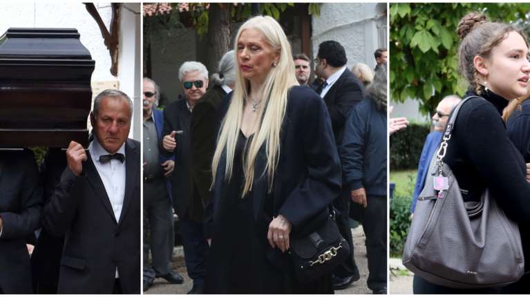 Κηδεία Γιώργου Νιάρχου: Συντετριμμένες η σύζυγος και η κόρη του σπουδαίου μαέστρου για το τελευταίο αντίο