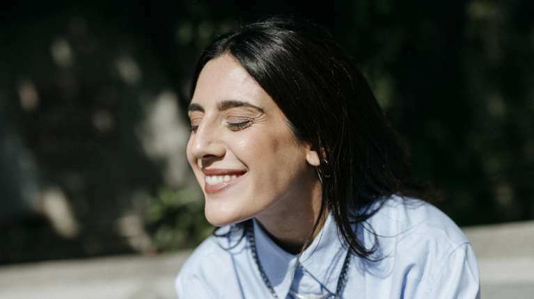 Η Βασιλική Μιχαλοπούλου στο TheTOC: &quot;Θέλω να τραγουδώ κομμάτια που εκφράζουν τις ανησυχίες μου&quot;