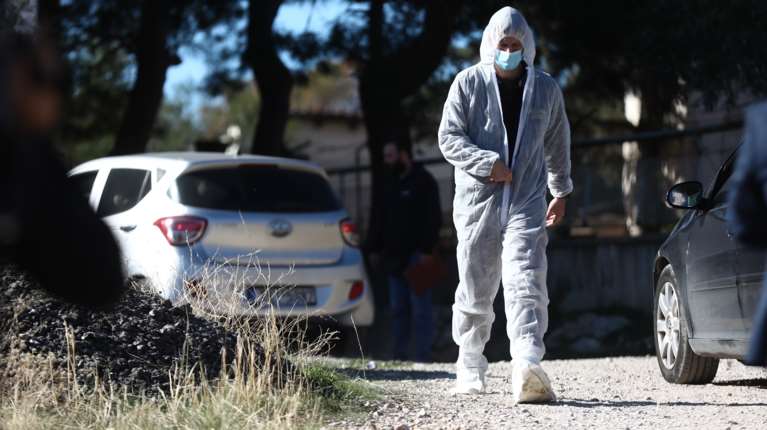 Νέα Πέραμος: Δίωξη για ανθρωποκτονία στον αδελφοκτόνο - Κατηγορούμενος και ο αδελφός που κάλεσε την αστυνομία