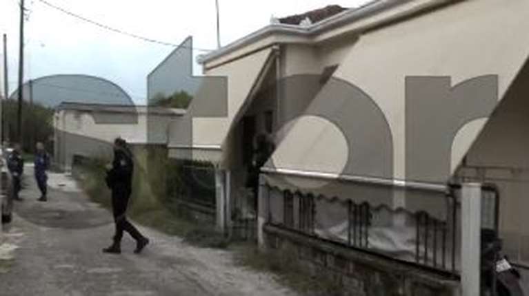 Τρίκαλα: &quot;Έπνιξα τη μάνα μου γιατί με κακοποιούσε ψυχολογικά και σωματικά&quot; - Τι είπε ο 18χρονος στους αστυνομικούς