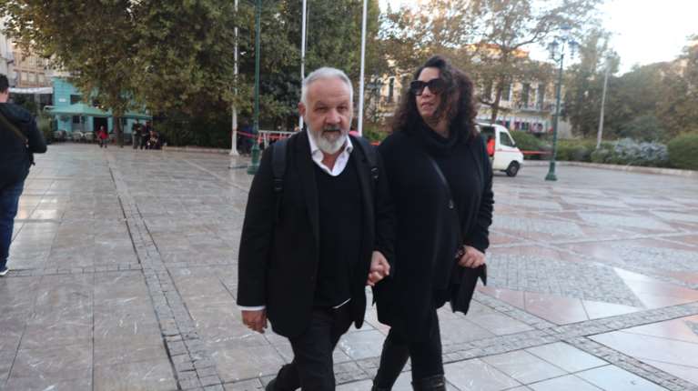 Θηβαίος για Σαββόπουλο: "Χάσαμε όλοι τον παππού μας που μας έλεγε παραμύθια - Εφυγε το πρωτότυπο και μείνανε τα αντίγραφα"