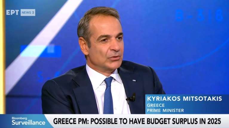 Κυριάκος Μητσοτάκης στο Bloοmberg: Από 1η Ιανουαρίου οι πολίτες θα δουν αύξηση στα εισοδήματά τους