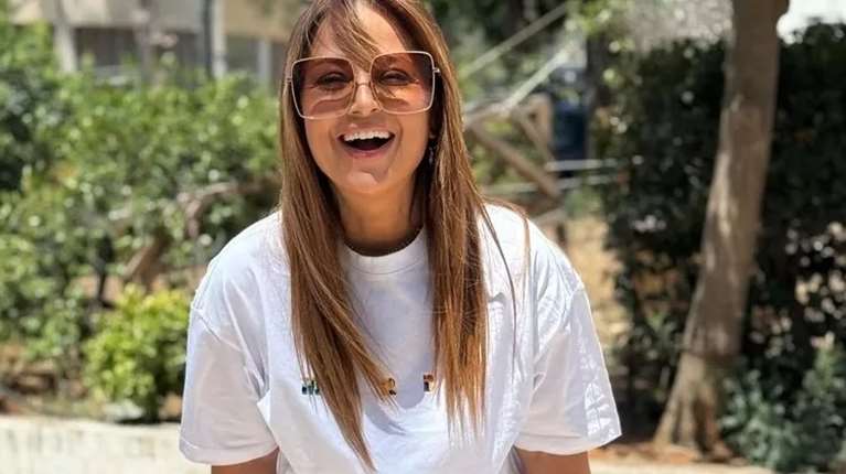 Το παντελόνι της Νάνσυς Ζαμπέτογλου είναι αυτό που όλες πρέπει να έχουμε στη συλλογή μας φέτος