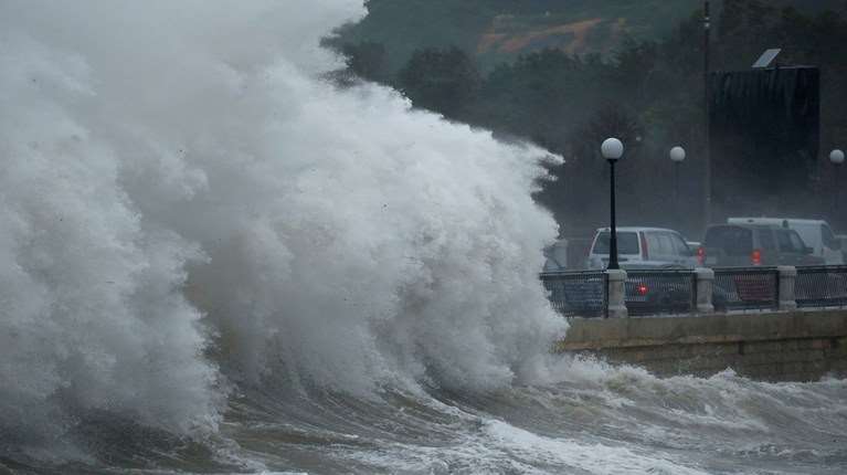 "Δεμένα" τα πλοία σε Ζάκυνθο, Κεφαλονιά και Κυλλήνη λόγω ισχυρών ανέμων
