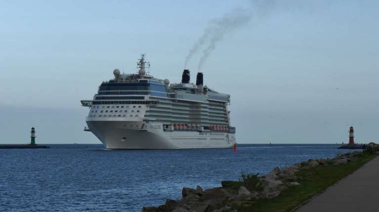 Κρουαζιέρες: Οι περισσότερες εταιρείες καίνε μαζούτ εν έτει 2025 - Σημαντική η περιβαλλοντική επιβάρυνση