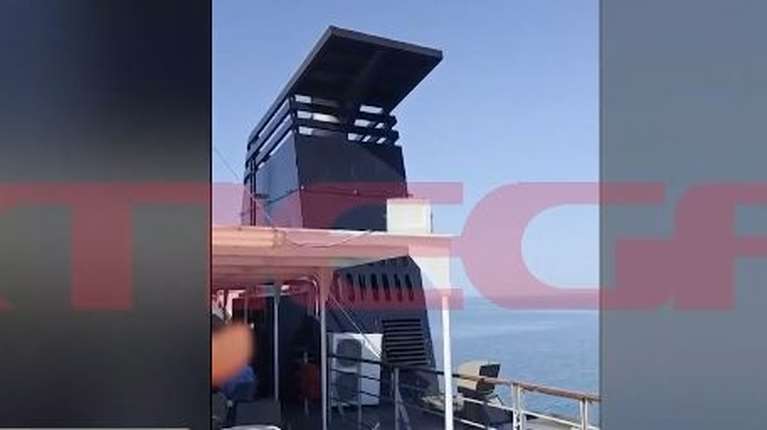 Πλοίο με δρομολόγιο από Κυλλήνη προς Κεφαλονιά παραμένει μεσοπέλαγα: Τεράστια ταλαιπωρία για τους επιβάτες