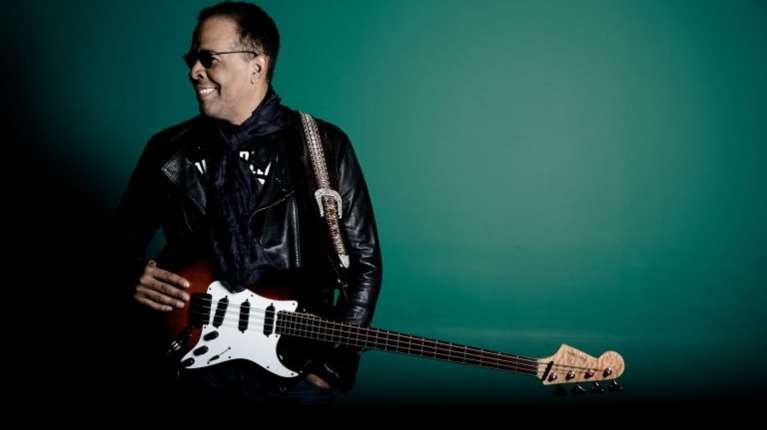 Stanley Clarke Band: Ο ζωντανός θρύλος της jazz επιστρέφει στο Παλλάς