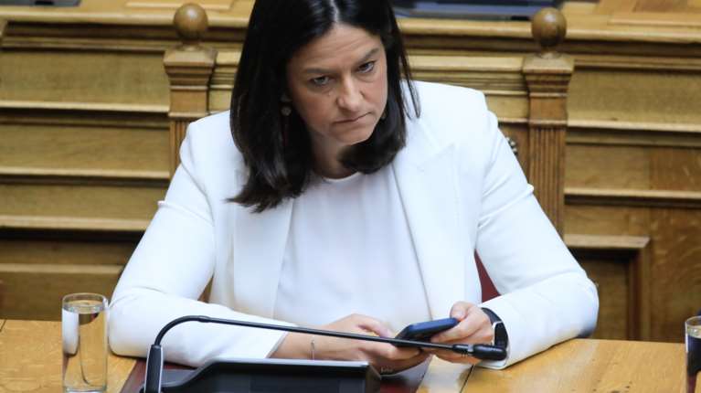 Βουλή: Η κόντρα Κεραμέως με Κουτσούμπα για το εργασιακό νομοσχέδιο και τα εργατικά ατυχήματα