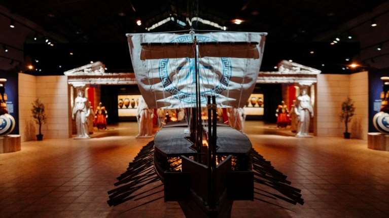 Η μεγαλύτερη παραγωγή θεματικού πάρκου που έγινε ποτέ για την Αρχαία Ελλάδα, σε σκηνοθεσία Τσαφούλια