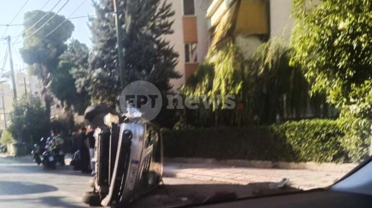 Χαλάνδρι: Αναποδογύρισε αυτοκίνητο, μία τραυματίας από το τροχαίο