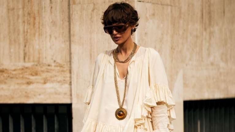 Το στιλιστικό λάθος που χρειάζεται να αποφύγεις όταν φοράς oversized ρούχα