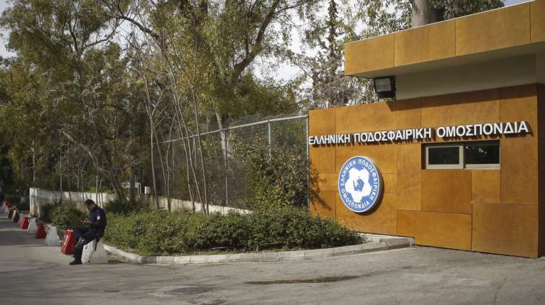 ΕΠΟ: Αναβολή αγώνων λόγω πένθους για τους αδικοχαμένους οπαδούς του ΠΑΟΚ