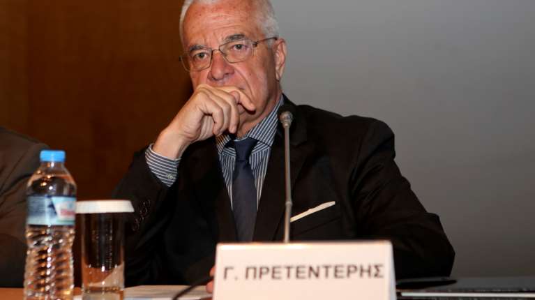 Ο Γιάννης Πρετεντέρης γράφει για τους πολιτικούς που πλασάρονται ως οι εκλεκτοί του Τραμπ: &quot;Πού πας ρε Καραμήτρο&quot;