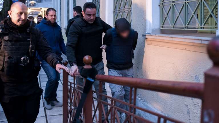 Σέρρες: Ο 17χρονος μετά τον ξυλοδαρμό πήγε αιμόφυρτος σε μαγαζί και ζήτησε να πλυθεί - Γιατί βλέπουν δεύτερη επίθεση