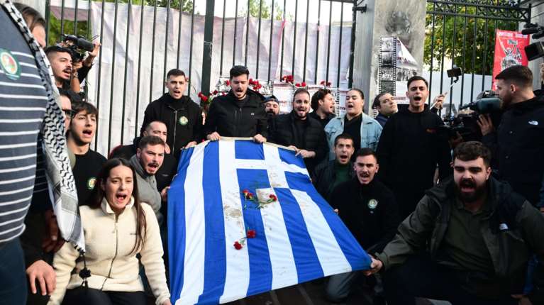 Αλλάζει ο τρόπος εορτασμού του Πολυτεχνείου…αλλά από του χρόνου- Για να μην συμβούν έκτροπα