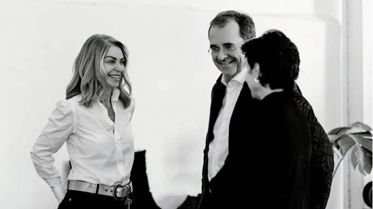 Έλλη Στάη, Παύλος Τσίμας: Θεατρικό ντεμπούτο στην παράσταση  &quot;Απόρρητο&quot; με την καθοδήγηση της Ταμίλλα Κουλίεβα