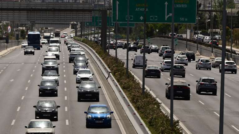 Νέος κύκλος αποστολής ειδοποιητηρίων  σε ιδιοκτήτες οχημάτων για ασφάλιση και τέλη κυκλοφορίας