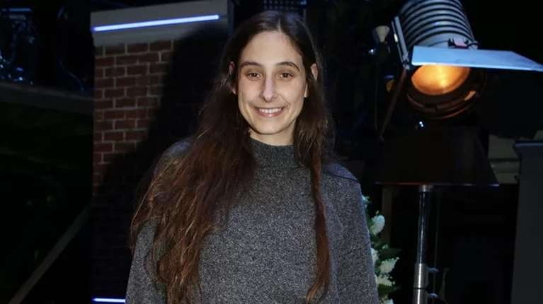 Αντί για κατσαρόλα: Η Φωτεινή Αθερίδου έφτιαξε το αγαπημένο φαγητό των Ελλήνων... στον φούρνο