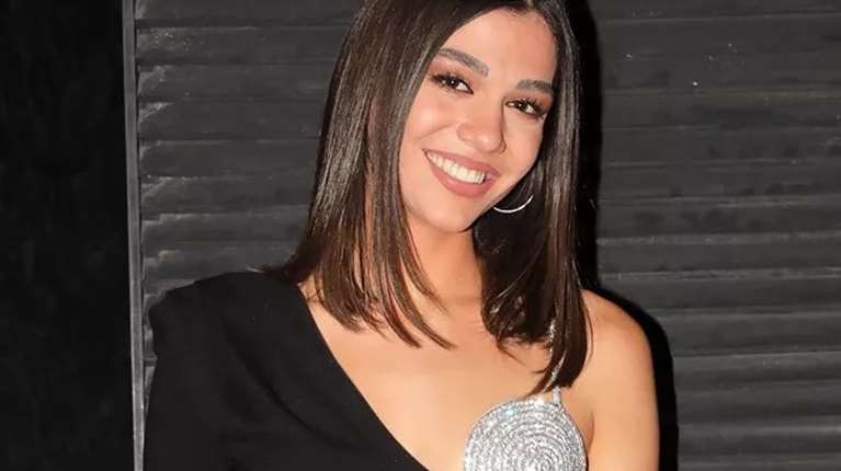 Η Μελίνα Νικολαΐδη στην πρεμιέρα της Δέσποινας Βανδή - Η αποκαλυπτική εμφάνιση της