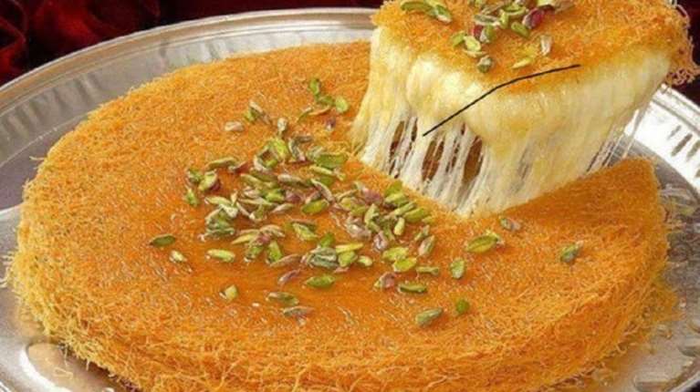 Κιουνεφέ: Ο θεϊκός παραδοσιακός πειρασμός - Πώς θα το φτιάξετε εύκολα και γρήγορα