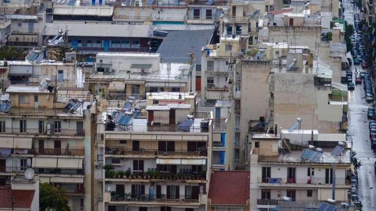 Υποχρεωτικά  μέσω τραπεζών τα ενοίκια - Οι κρίσιμες λεπτομέρειες και η αντίδραση της ΠΟΜΙΔΑ