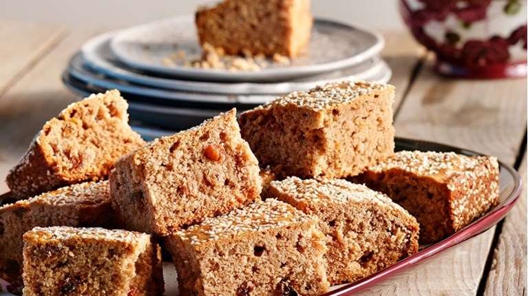 Γιατί φτιάχνουμε φανουρόπιτα σήμερα - Η παραδοσιακή συνταγή με τα 9 υλικά