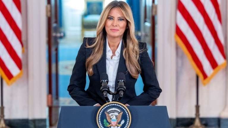 Μελάνια Τραμπ: Ιδιωτική προβολή στον Λευκό Οίκο για την ταινία που παρουσιάζει τη ζωή της - Το τρέιλερ