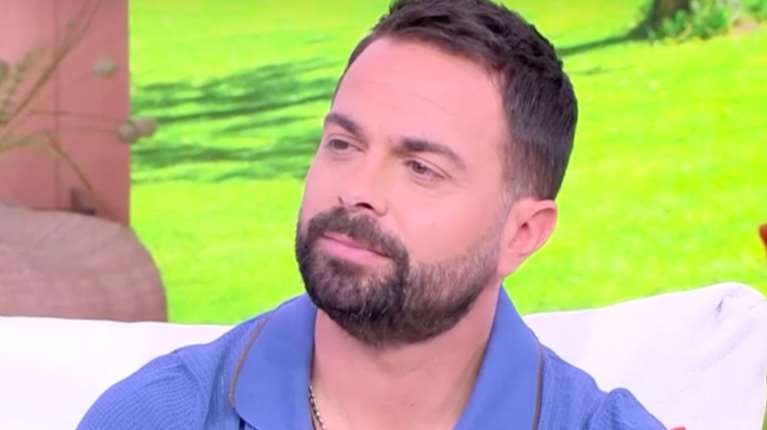 Ηλίας Βρεττός: "Ο τρόπος που είχα αποφασίσει να ζω την ερωτική μου ζωή δεν είναι κάτι για το οποίο είμαι περήφανος"