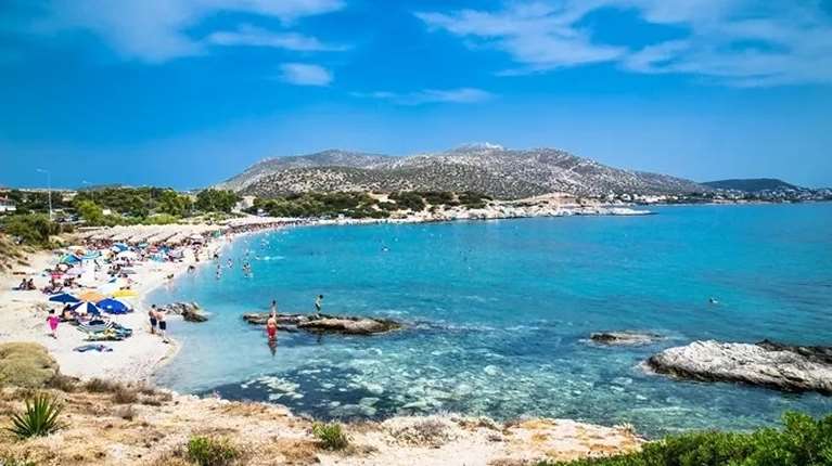 Φύγαμε για βουτιές στο &quot;κρυφό νησί της Αττικής&quot;