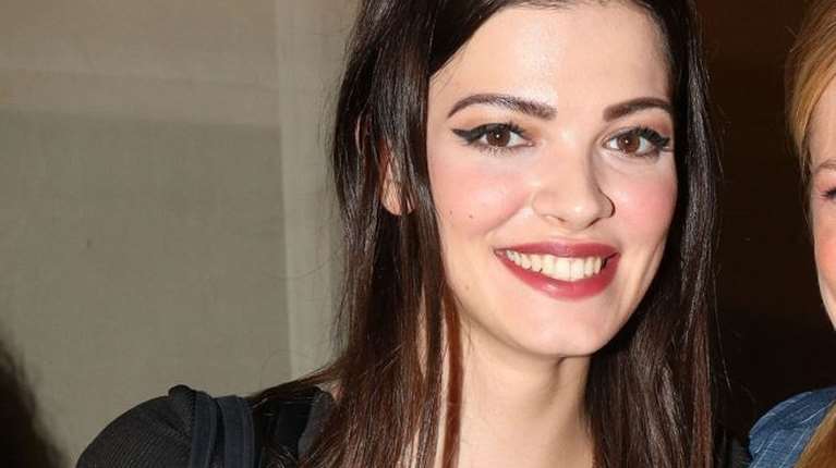 Τζένη Καζάκου: Χαλαρώνει στο σπίτι του συντρόφου της