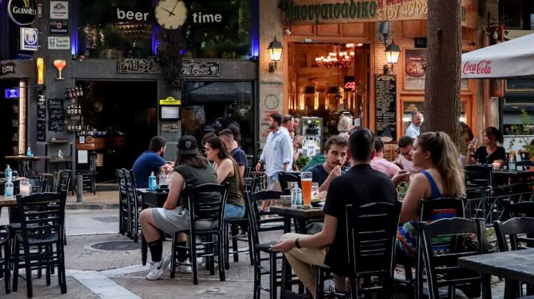 ΕΟΔΥ: Δύο θάνατοι από κορονοϊό την τελευταία εβδομάδα - Ενα σοβαρό κρούσμα γρίπης που νοσηλεύεται στη ΜΕΘ