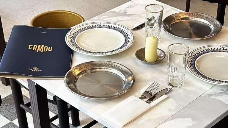 Σύντομα όλη η Αθήνα θα τρώει σε αυτή την ταβέρνα: Τι ανοίγει στον αριθμό 98 της Ερμού