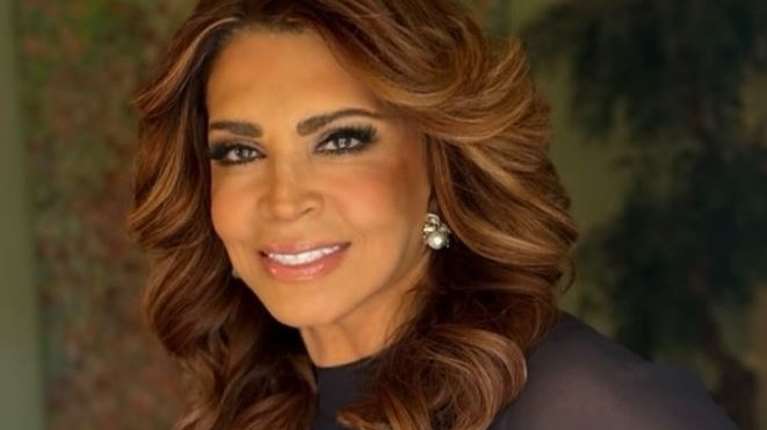 Η Μιμή Ντενίση για το δείπνο στο Βρετανικό Μουσείο: &quot;Τα αριστουργήματα της Ακρόπολης φόντο σε δείπνα; Φωτισμένα με πολύχρωμα λέιζερ;&quot;