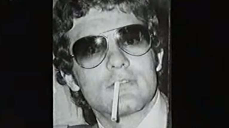 Θόδωρος Βενάρδος: Σαν σήμερα πεθαίνει ο &quot;ληστής με τις γλαδιόλες&quot; - Ο μυστηριώδης θάνατος στις φυλακές