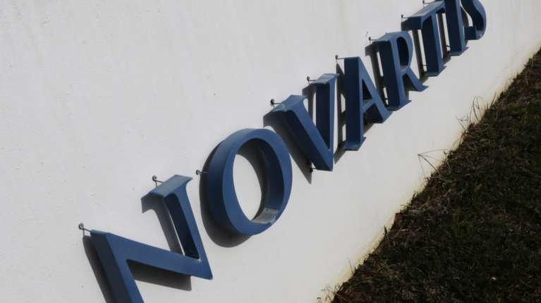 Novartis: 28 και 25 μήνες φυλάκισης στους δύο πρώην προστατευόμενους μάρτυρες, Δεστεμπασίδη και Μαραγγέλη