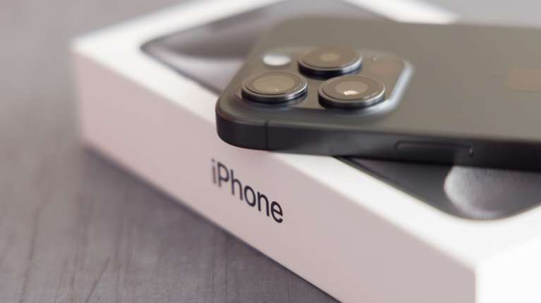 Τι τζίρο κάνουν iPhone, iPad και MacBook στην Ελλάδα