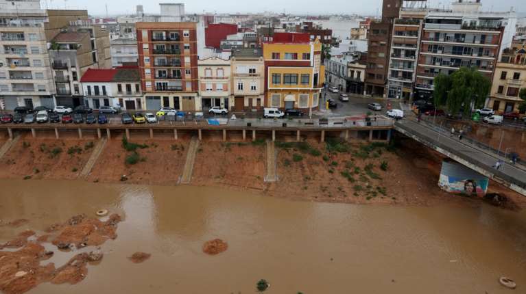 Ισπανία: Σχεδόν έναν χρόνο μετά τις φονικές πλημμύρες στη Βαλένθια, βρέθηκε σορός θαμμένη στη λάσπη